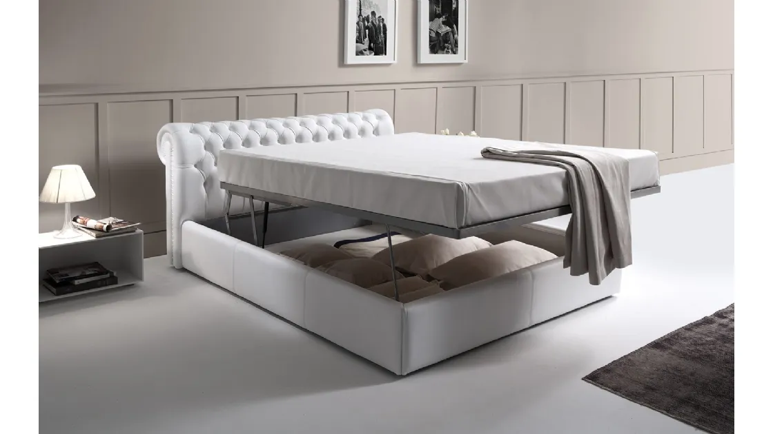 Letto in pelle dalle linee classiche Royal con box contenitore di Novaluna