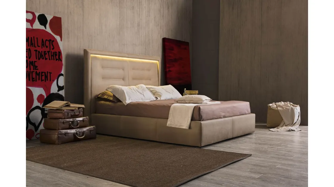 Letto Queen in pelle di Novaluna